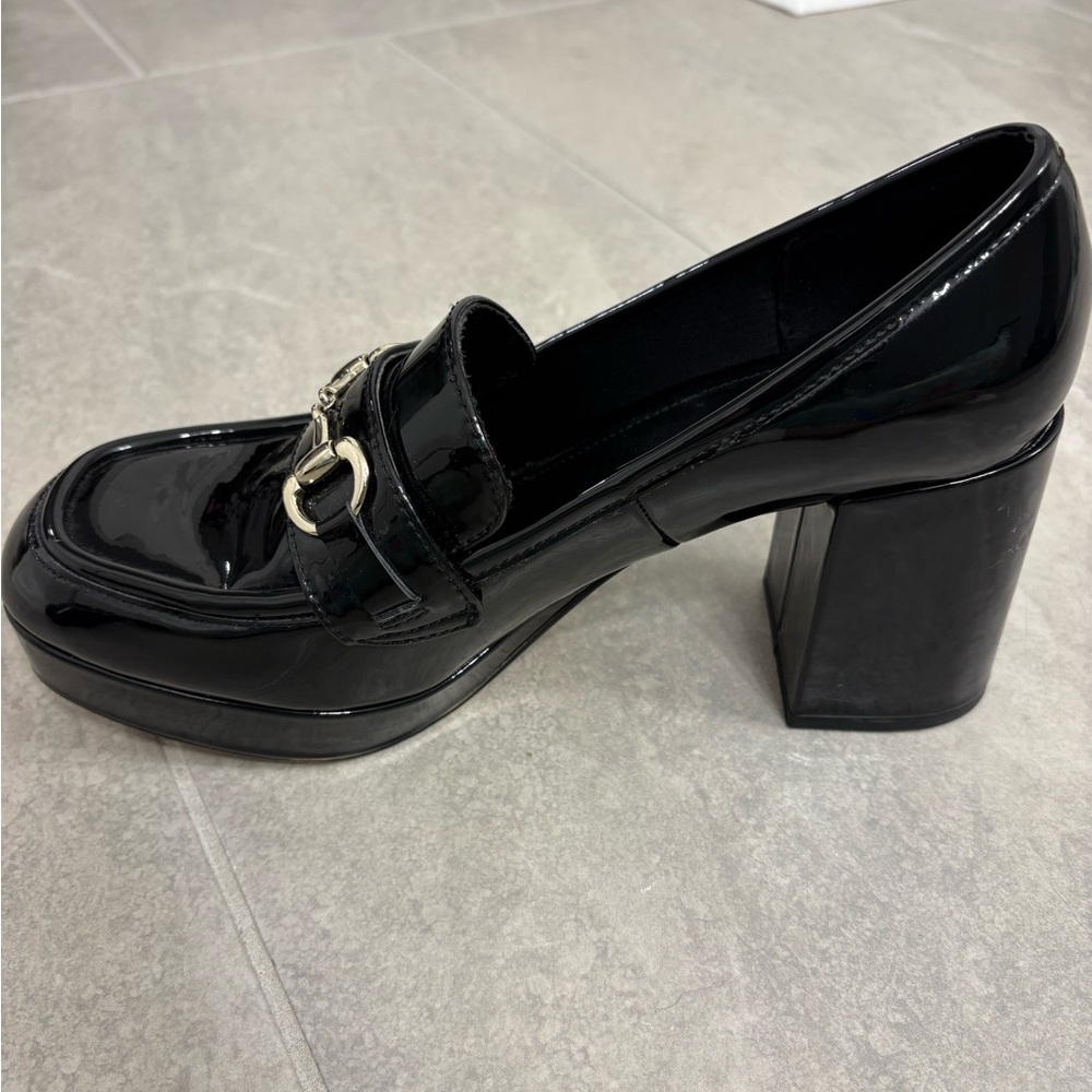 H&M Women's Glossy Black Loafers with Silver Accent - Picture 5 of 7
